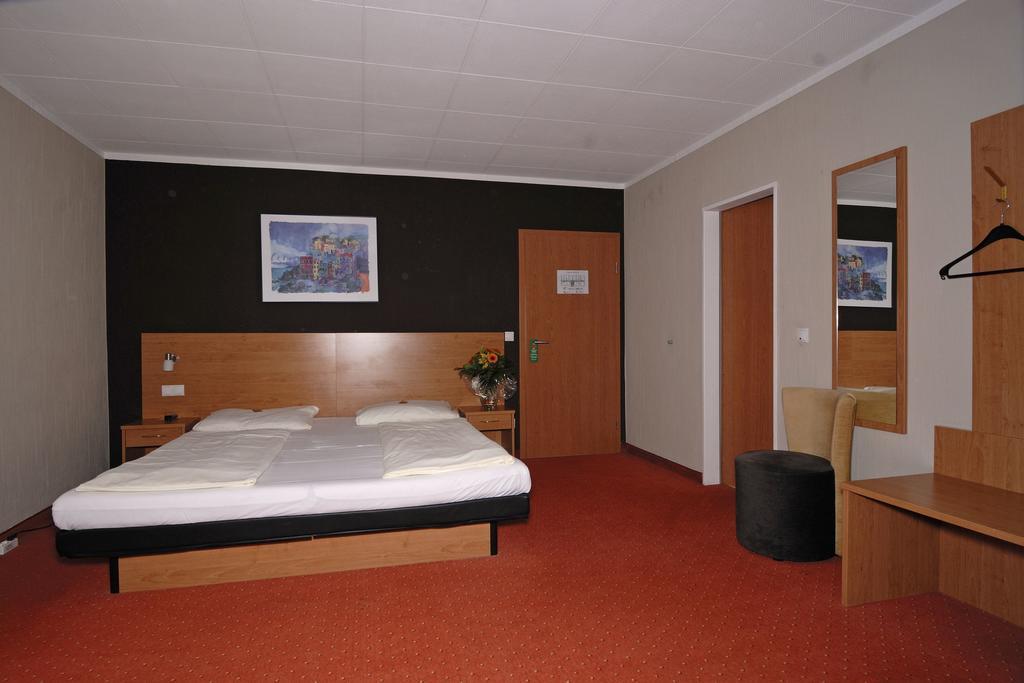 Hotel Schlangenbader Hof Habitación foto